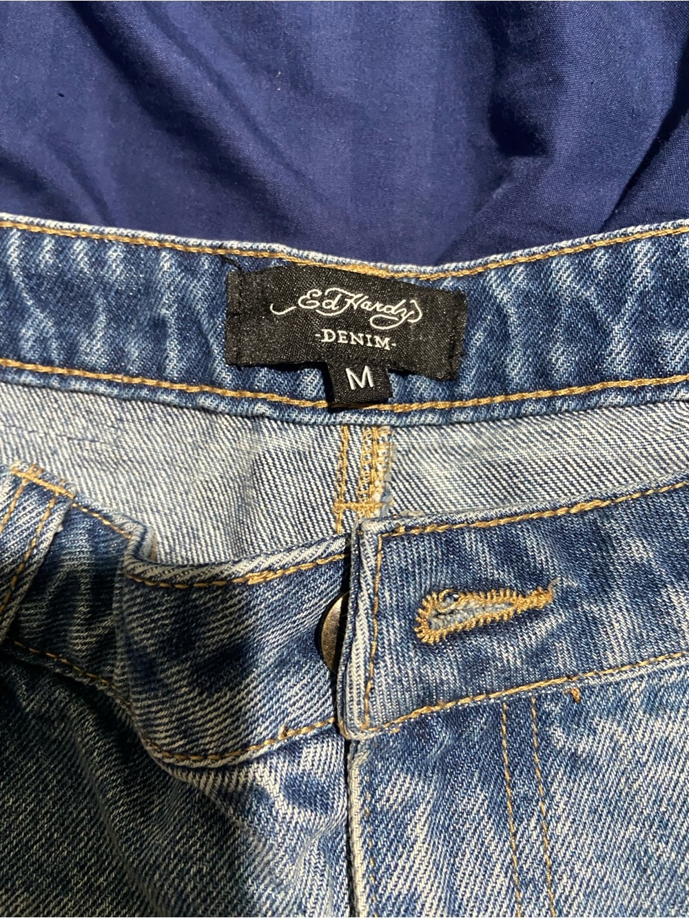 Ed Hardy Light Wash Denim Butterfly Jean Shorts with Logo - Picture 3 of 6
